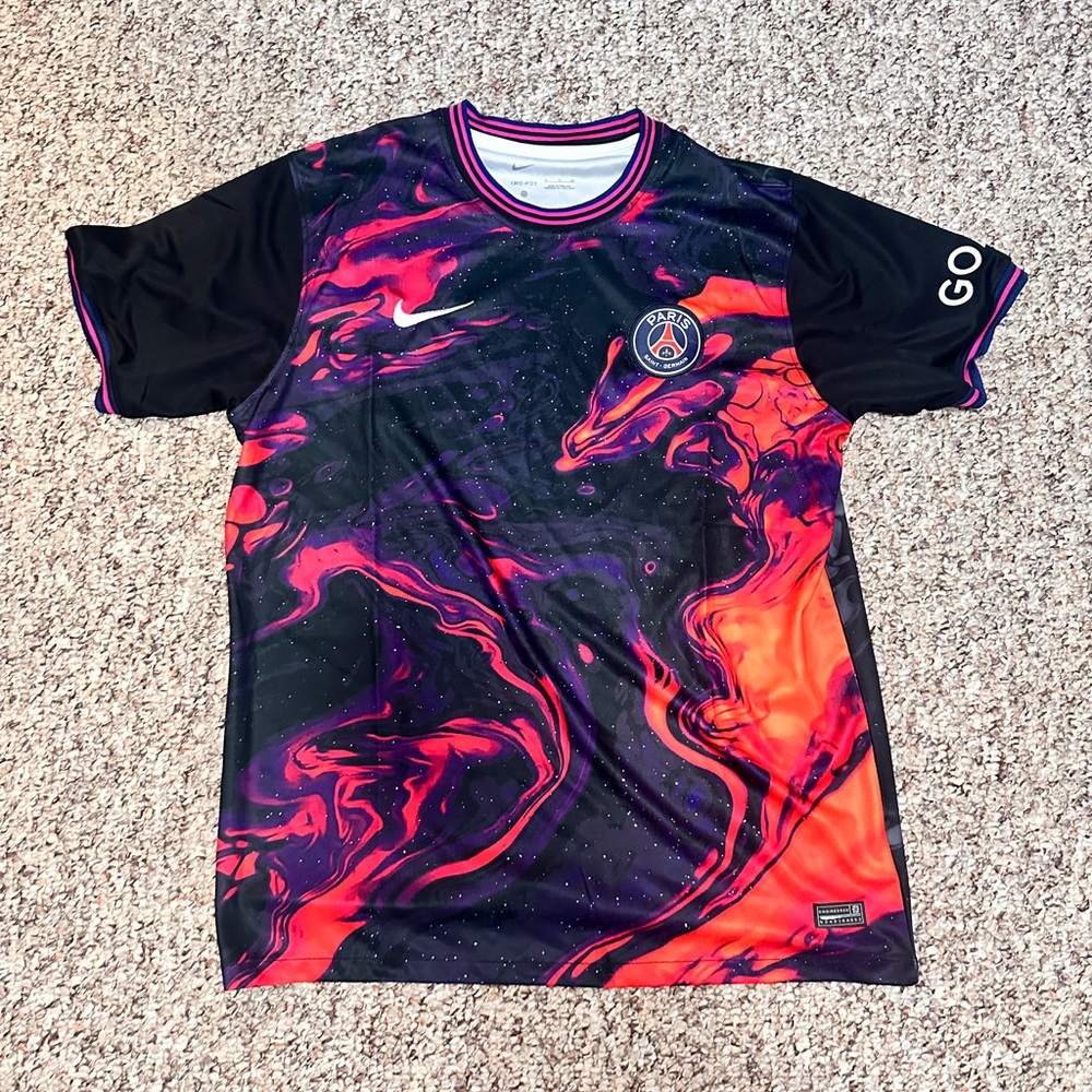 Nike Black and Orange Short Sleeve Tee